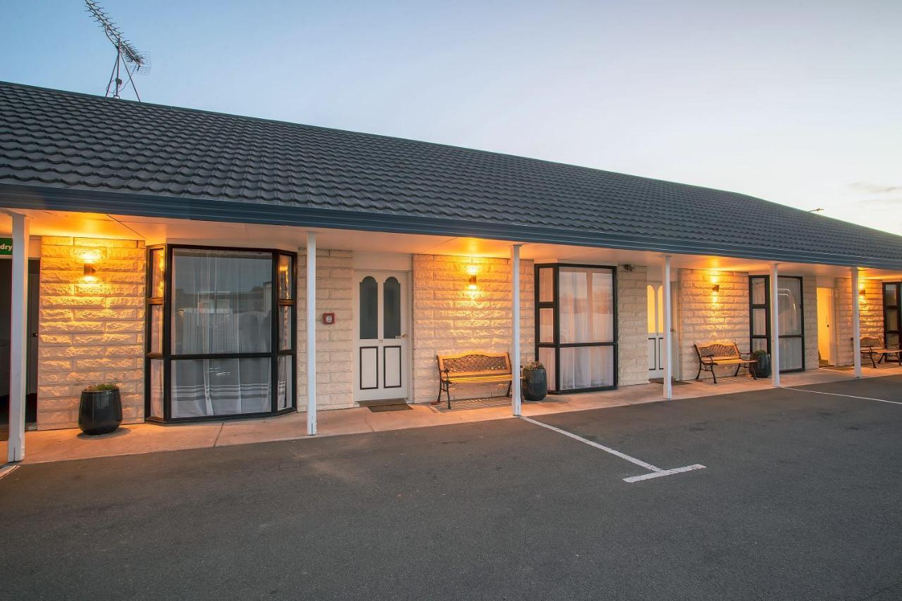 Coronation Park Holiday Park Ashburton Bagian luar foto