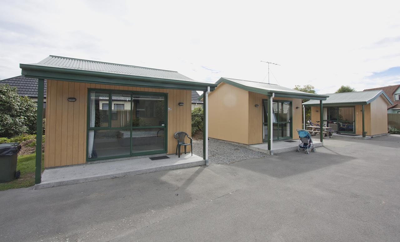 Coronation Park Holiday Park Ashburton Bagian luar foto