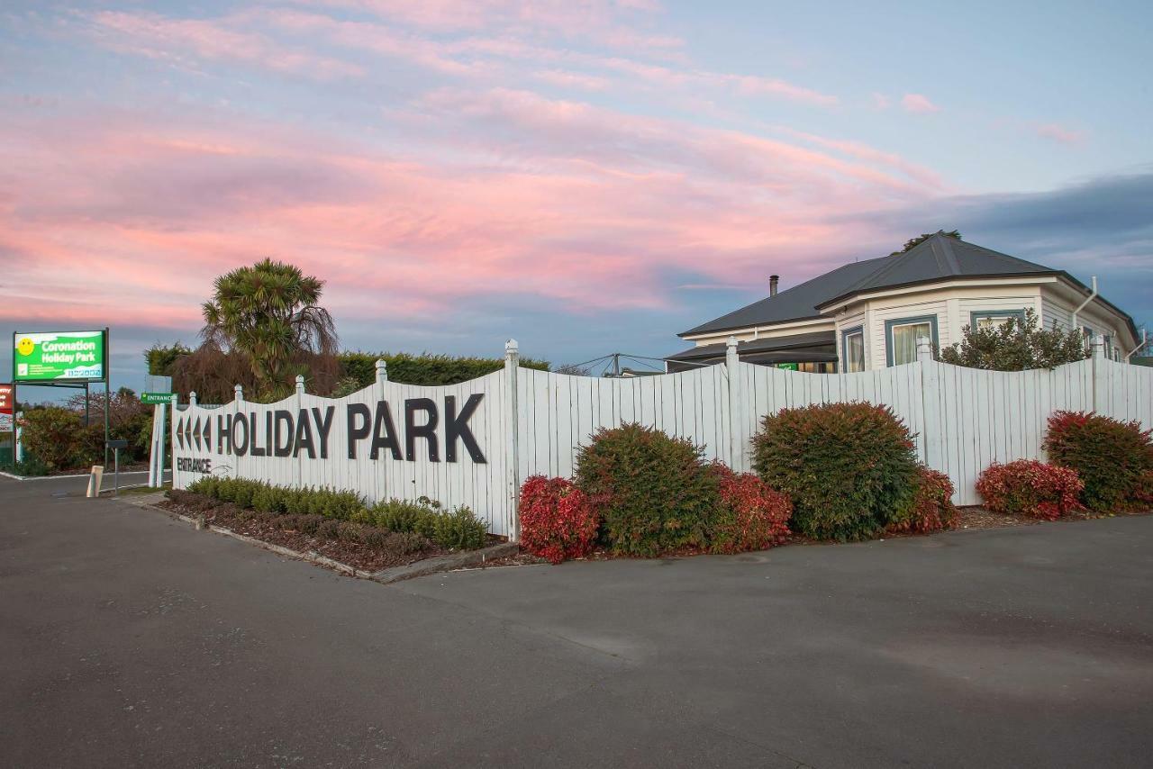 Coronation Park Holiday Park Ashburton Bagian luar foto